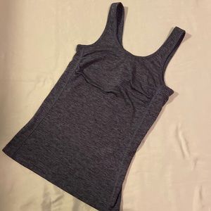 Athletic tank, Hard Tail